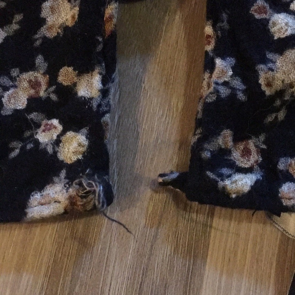 Women’s clothes - Picture 3 of 3